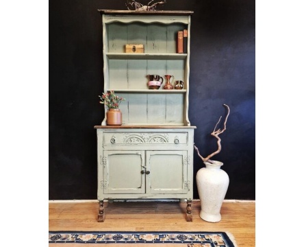 Dixie Belle Chalk Mineral Paint Olive Wood